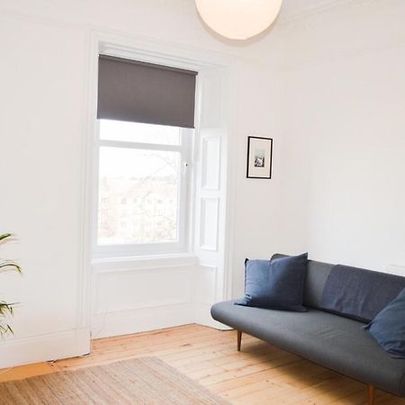 Modern 1 Bedroom Flat In The Heart Of Édimbourg Extérieur photo